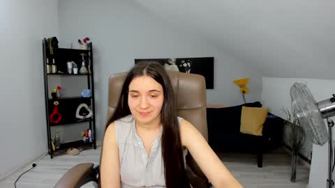 melissawiliam online show from 12-17-24, 06:09