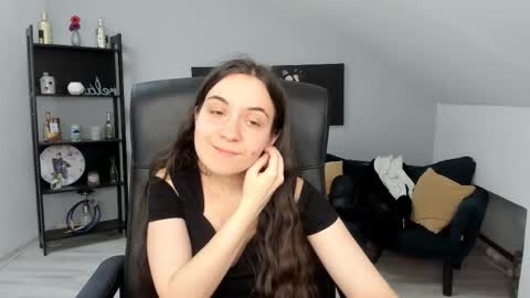 Snapshot of melissawiliam chatting on 11-19-25, 12:16 melissawiliam online show from 11-19-25, 12:16