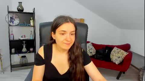 Snapshot of melissawiliam chatting on 07-15-26, 11:15 melissawiliam online show from 07-15-26, 11:15