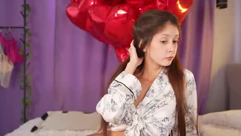 NEXT STREAM  in 7  3gmt---  online show from 04-08-26, 11:10