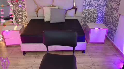 Mellani  online show from 01-25-25, 03:09