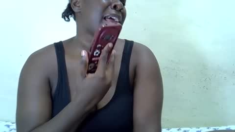 Snapshot of mellanine_ebony chatting on 05-03-26, 07:09 mellanine_ebony online show from 05-03-26, 07:09
