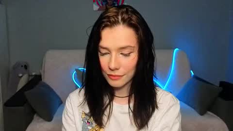 Snapshot of mellhyees chatting on 03-01-26, 05:04 mellhyees online show from 03-01-26, 05:04