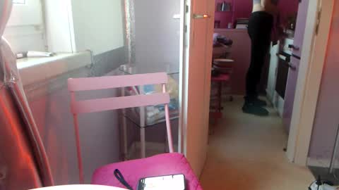 Melli online show from 10-21-25, 02:40