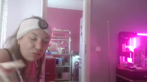 Melli online show from 02-03-26, 11:48