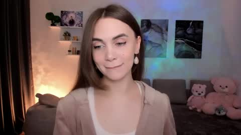 Snapshot of mellifluoustess chatting on 04-15-26, 09:49 Tessa online show from 04-15-26, 09:49