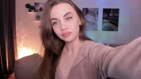 Snapshot of mellifluoustess chatting on 05-03-26, 04:40 Tessa online show from 05-03-26, 04:40