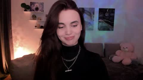 Snapshot of mellifluoustess chatting on 05-15-26, 12:06 Tessa online show from 05-15-26, 12:06