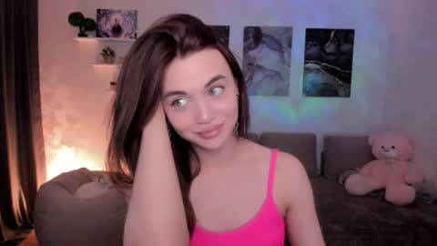 Snapshot of mellifluoustess chatting on 05-18-26, 03:24 Tessa online show from 05-18-26, 03:24