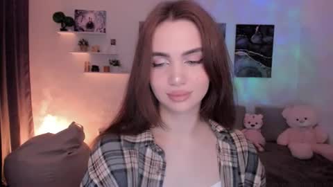 Tessa online show from 07-25-26, 05:16