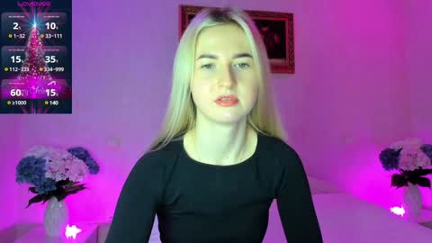 Snapshot of mellina_tey chatting on 12-12-24, 08:43 Mellina online show from 12-12-24, 08:43