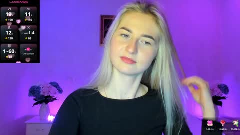 Snapshot of mellina_tey chatting on 12-12-24, 11:47 Mellina online show from 12-12-24, 11:47