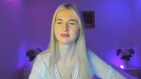 Snapshot of mellina_tey chatting on 01-13-25, 08:37 Mellina online show from 01-13-25, 08:37