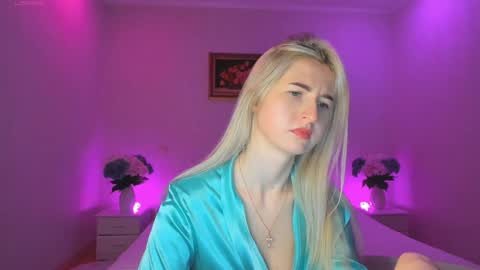 Snapshot of mellina_tey chatting on 01-13-25, 11:38 Mellina online show from 01-13-25, 11:38