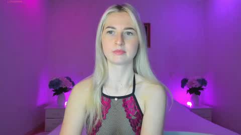 Snapshot of mellina_tey chatting on 01-15-25, 09:30 Mellina online show from 01-15-25, 09:30