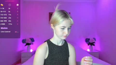 Snapshot of mellina_tey chatting on 01-16-25, 09:30 Mellina online show from 01-16-25, 09:30