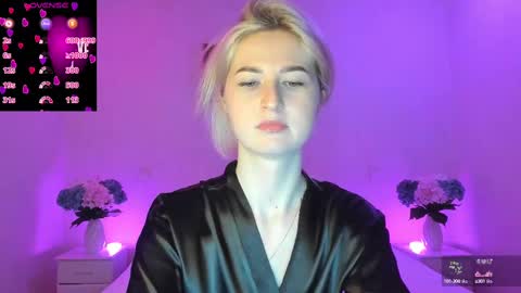 Snapshot of mellina_tey chatting on 02-17-25, 09:41 Mellina online show from 02-17-25, 09:41