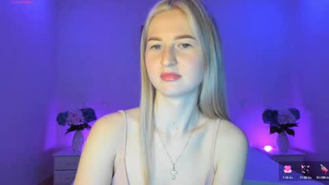 Snapshot of mellina_tey chatting on 03-09-25, 10:19 Mellina online show from 03-09-25, 10:19