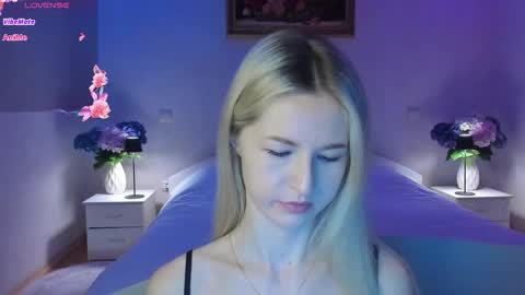 Snapshot of mellina_tey chatting on 03-14-26, 09:31 Mellina online show from 03-14-26, 09:31