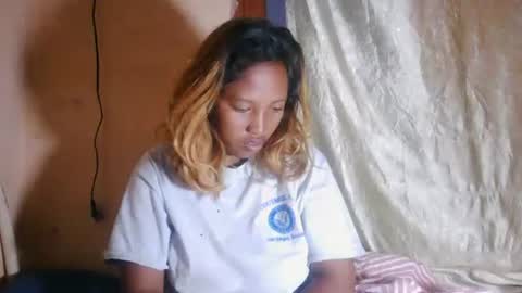mellissa online show from 05-19-26, 02:51