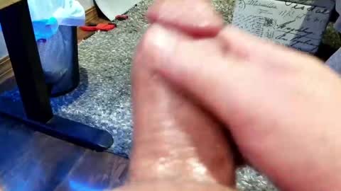 mellomike online show from 05-20-26, 07:42