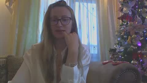 Melly online show from 12-17-24, 07:18