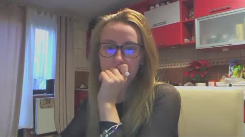 Melly online show from 01-14-25, 07:38