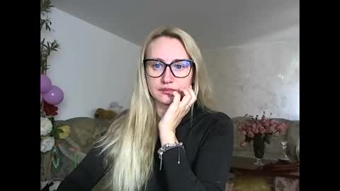 Melly online show from 02-19-26, 08:54