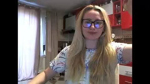 Melly online show from 05-07-26, 02:55