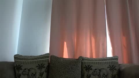 Melly online show from 05-12-26, 11:18