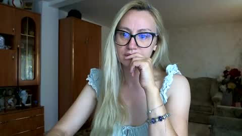 Melly online show from 06-26-26, 07:13