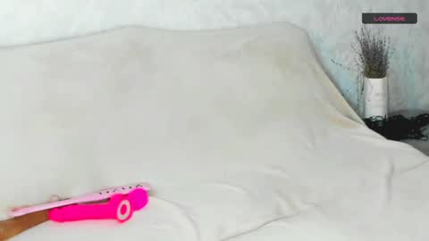 MelMooon online show from 12-15-24, 01:43