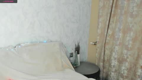 MelMooon online show from 01-23-25, 04:26