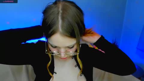 MelMooon online show from 02-16-25, 12:08