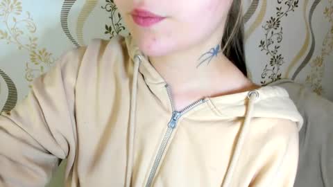 MelMooon online show from 09-28-25, 06:46