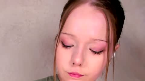 Snapshot of melmooon chatting on 06-14-26, 10:23 MelMooon online show from 06-14-26, 10:23