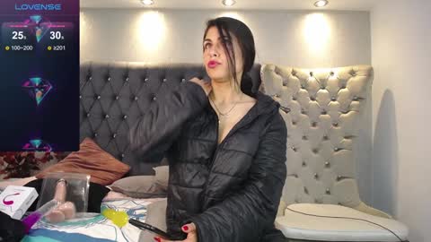 Melodi online show from 01-26-25, 07:20