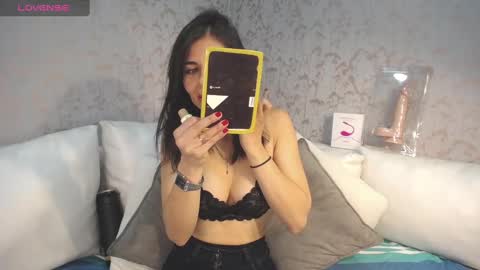 Melodi online show from 02-02-25, 01:08