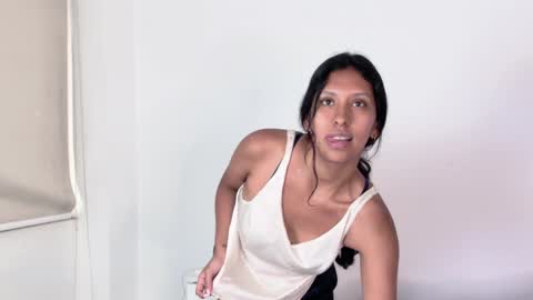 melody24_ online show from 01-22-25, 06:10