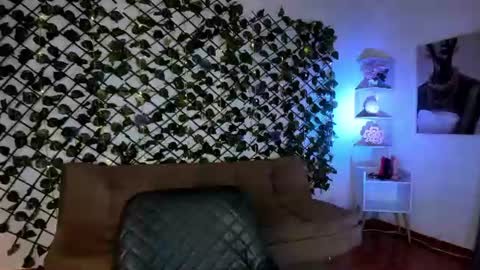 melody_cute10 online show from 06-19-26, 02:32