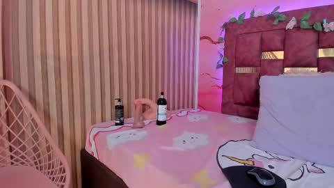 Mixie online show from 02-21-25, 01:55