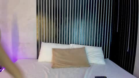 melody phillips online show from 03-03-26, 05:13