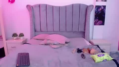 melody online show from 11-19-25, 10:21