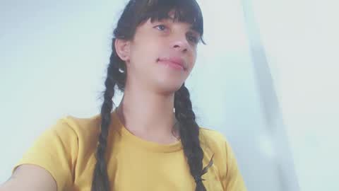 paola sandoval online show from 09-15-25, 01:33