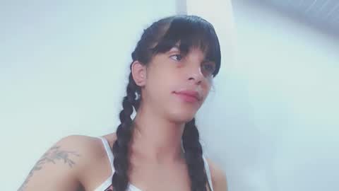 paola sandoval online show from 09-17-25, 02:13