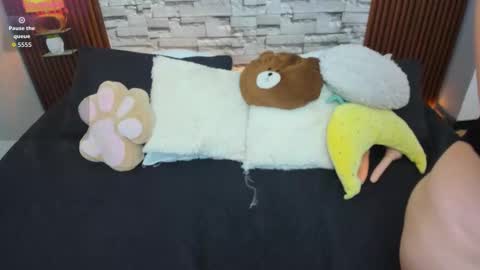 melody_velvet online show from 10-28-25, 03:36