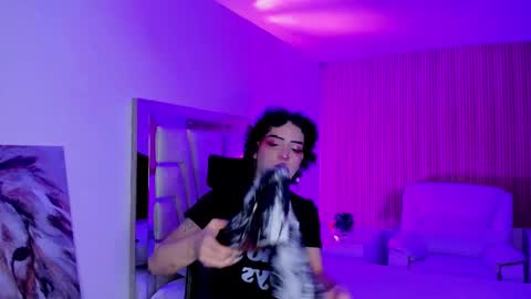 Melody Ninja online show from 10-19-25, 04:24