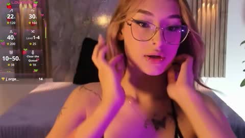 melodylanee online show from 11-14-25, 10:58