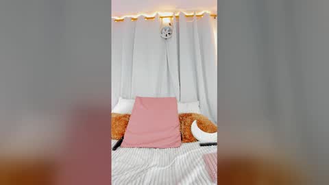 Snapshot of melodymoore_ chatting on 07-05-26, 10:17 Melody online show from 07-05-26, 10:17