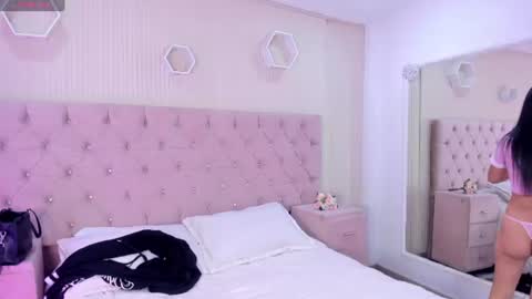 Snapshot of melodyprice_ chatting on 07-29-26, 08:29 Melody online show from 07-29-26, 08:29